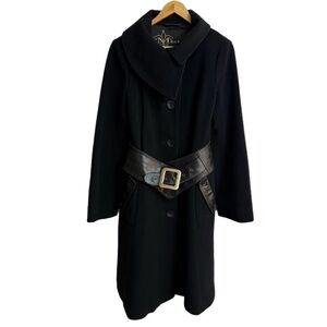Mackage black wool cashmere coat with leather belt & trim - 🇨🇦 Made in Canada